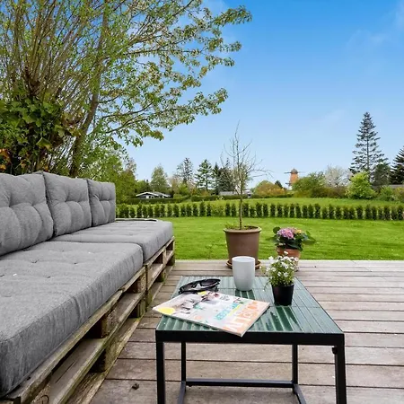 Tatil Evi Two-bedroom In Bogø By