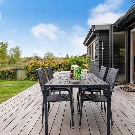Nyaraló Two-bedroom In Bogø By